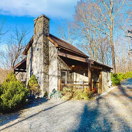 Villa Mountainside Charm